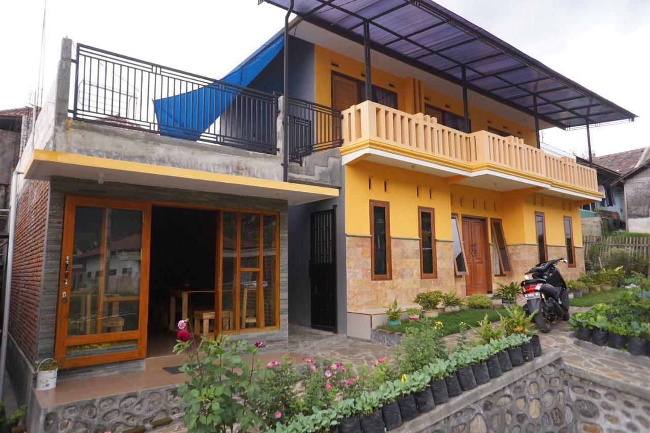 Homestay Lereng Bromo Exterior foto